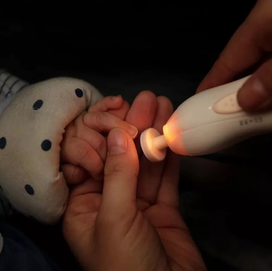 ZenClip® CORTAÚÑAS ELÉCTRICO SEGURO PARA GUAGUAS